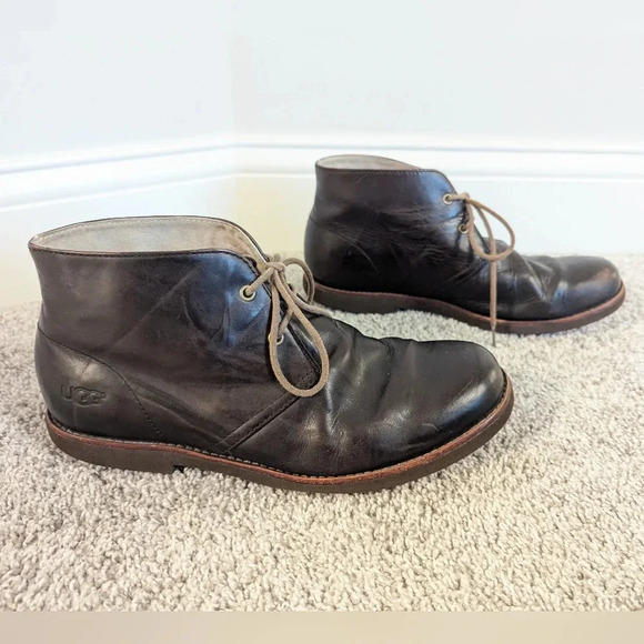 UGG Leighton Dark Brown Leather Chukka Boot sz 9 - Picture 1 of 9